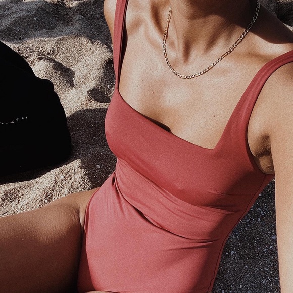 18K Gold Plated Figaro Chain Necklace*Unisex Necklace*Men’s Minimalist 18” *ZX - Picture 4 of 6